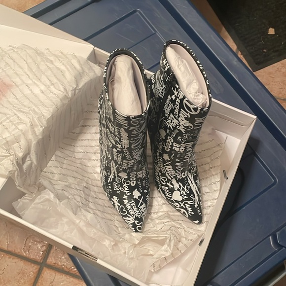 High heel boots - Picture 6 of 9